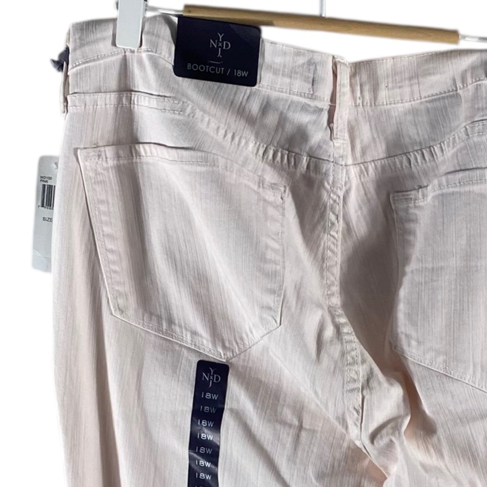 NYDJ Women's Boot Cut Jeans in Cream - Picture 7 of 8